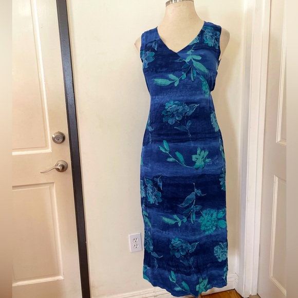 Norton McNaughton Blue Tie Print Size M Dress Rayon Back or Front Tied - Picture 2 of 9